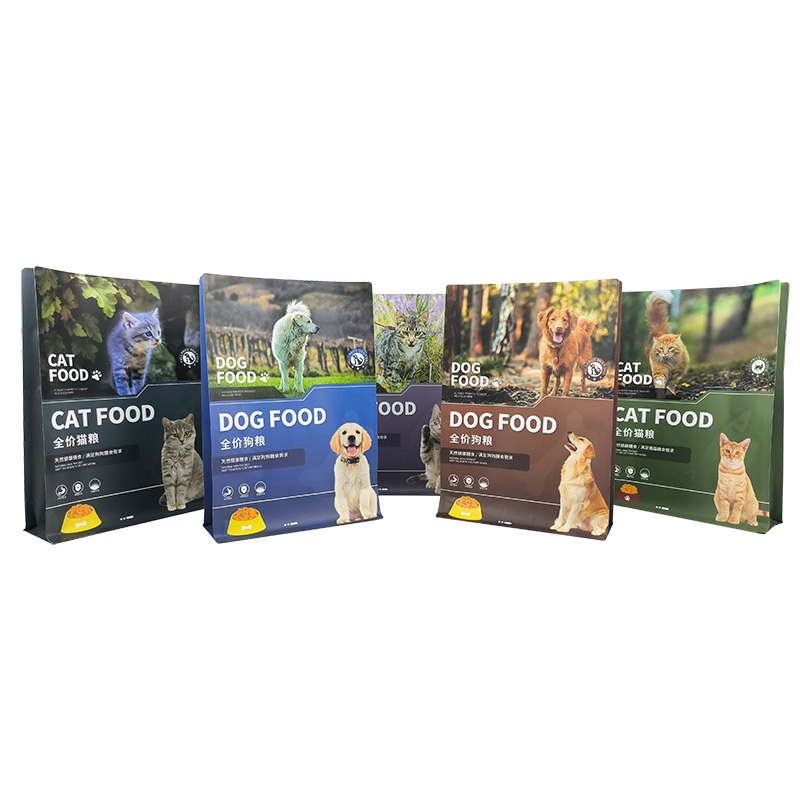 Flat Bottom Pouch for Pet Food Packaging